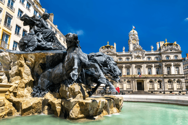 Walking Through Time: Lyon’s Historic Transformations