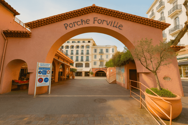 Cannes Self-Guided Walking Tour