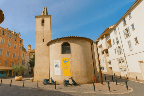 Cannes Self-Guided Walking Tour — image 2