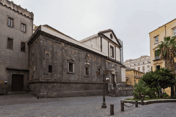 Naples Spooky and Dark history Self-Guided Walking Tour — image 2