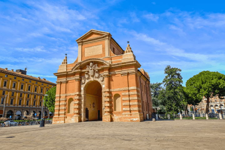 Bologna City Center Self-Guided Walking Tour — image 2